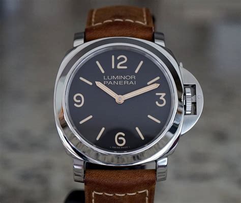 panerai 390|Panerai PAM 390 Luminor Base, Ref: PAM 390 — eurowatchworks.